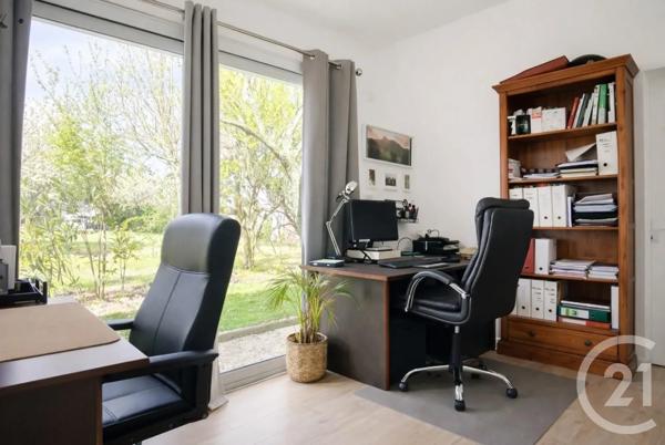 Maison à vendre  5 pièces - 142 m 2   FARGUES ST HILAIRE  - 33