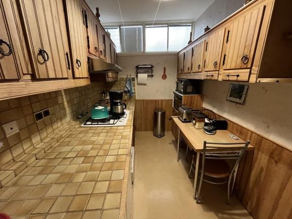 Immeuble à vendre |  Saint-Yrieix-la-Perche |  285 m²