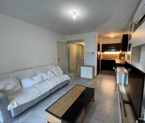 APPARTEMENT AU COEUR DE CHATEAU GOMBERT