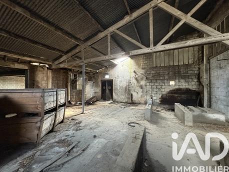 Immeuble à vendre 1 722 m² Bellevigne-les-Châteaux