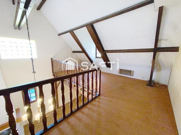 Maison Familiale individuelle- Grand salon / séjour donnant sur jardin