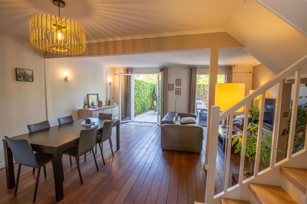 SUPERBE MAISON FAMILIALE 120 M2- GARAGE- PARC ARBORE