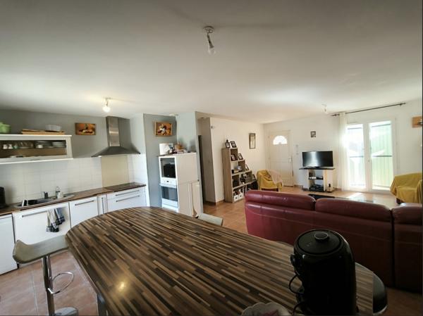 Saint-Christol-lès-Alès (30380) Saint-Christol-les-Alès, Villa 97m2 avec dépendance 62m2 sur terrain 795m2