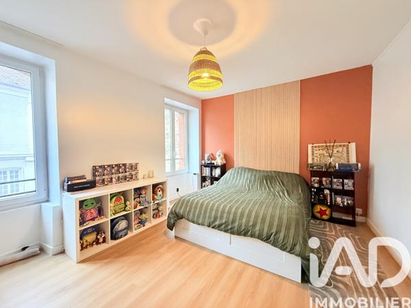 Immeuble à vendre 99 m² Donnemarie-Dontilly