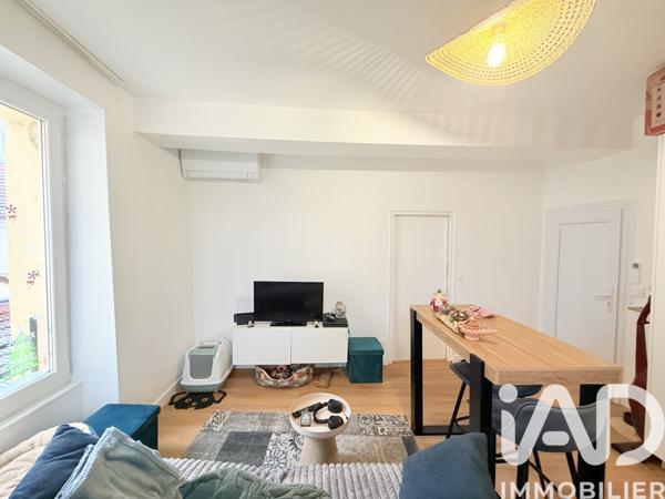 Immeuble à vendre 99 m² Donnemarie-Dontilly