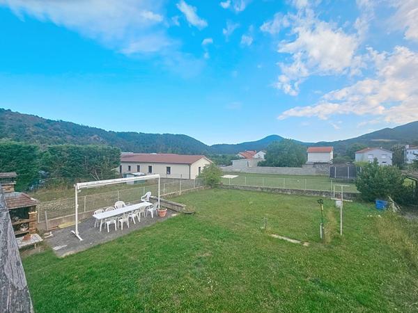 EXCLUSIVITE Maison individuelle proche centre  Retournac sur 2000 m2 de terrain
