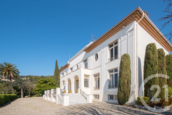 Maison à vendre  12 pièces - 587,96 m2 GRASSE - 06