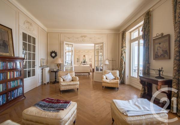 Maison à vendre  12 pièces - 587,96 m2 GRASSE - 06