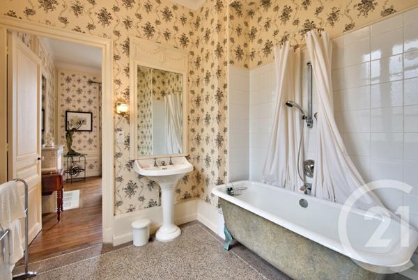 Maison à vendre  12 pièces - 587,96 m2 GRASSE - 06