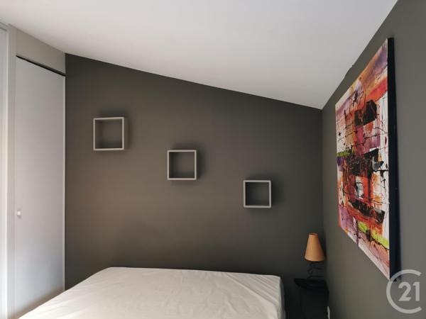 Immeuble à vendre  303 m2 MONTAGNAC - 34