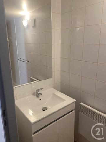 Immeuble à vendre  303 m2 MONTAGNAC - 34