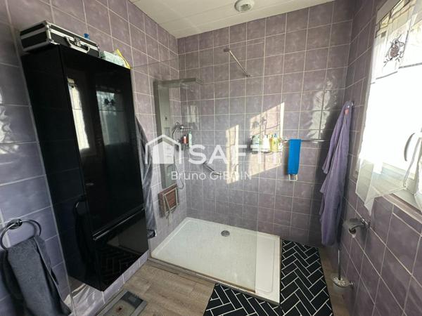 Pavillon plain pied 119 m², 4 pièces, 3 chambres, véranda