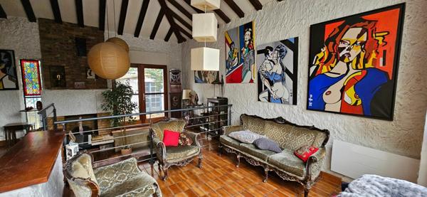 Maison à vendre    8 pièces •  Enghien-les-Bains