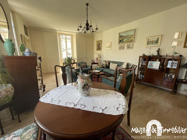 Vente Appartement dans hôtel particulier - 4 pièces - 87m² - Immeuble de caractère Quartier Vieux COGNAC