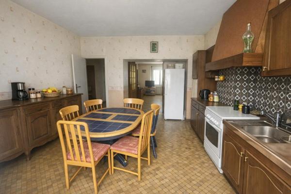 Maison à BEAUPREAU-EN-MAUGES, 49510 - 7 pièces 170m²