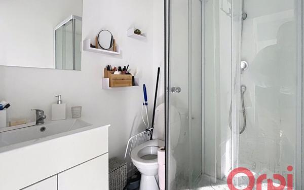 Immeuble à vendre    21 pièces •  Vichy