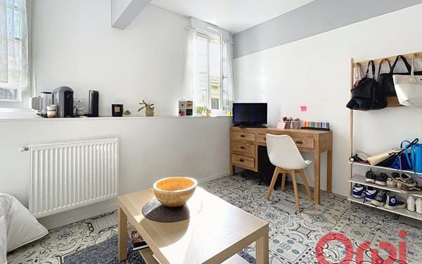 Immeuble à vendre    21 pièces •  Vichy