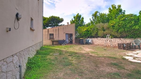 Grande Bastide de 220 m2 (T2 + T3 + T5)  à 1 km des Plages !!