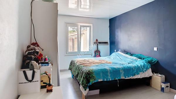 Grande Bastide de 220 m2 (T2 + T3 + T5) à 1 km des Plages !!