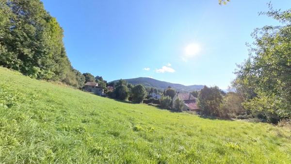 Terrain constructible de 1078m²