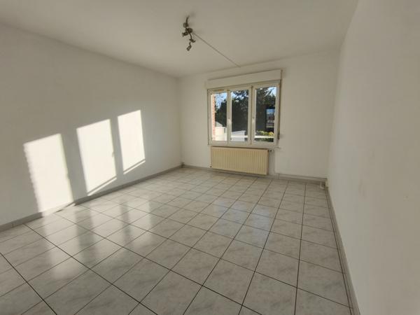 LILLE SAINT MAURICE PELLEVOISIN APPARTEMENT T2 PROCHE METRO