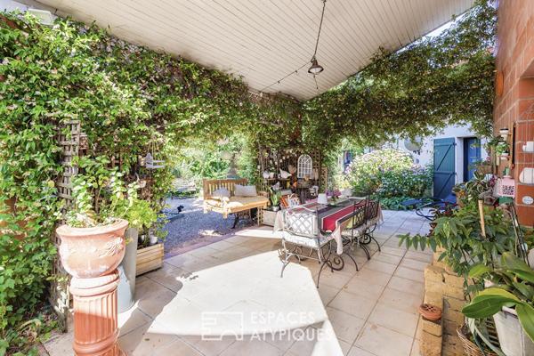 Villa d’architecte dans son écrin de verdure à Labastidette