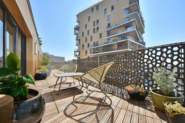 BNF - 5 pièces avec loggia et terrasse