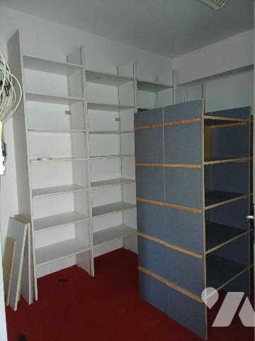 A VENDRE à NANTES Mangin/Beaulieu - Un local à usage de bureaux de 168m2 + 2 parkings