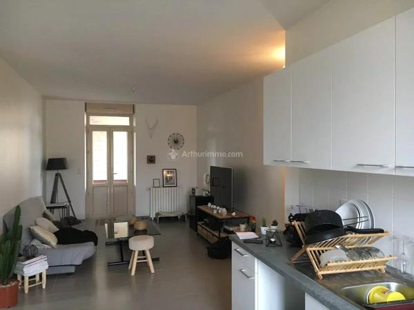 Location                                                      Appartement
                        
                     3 pièces                      70 m2                     à Gaillac