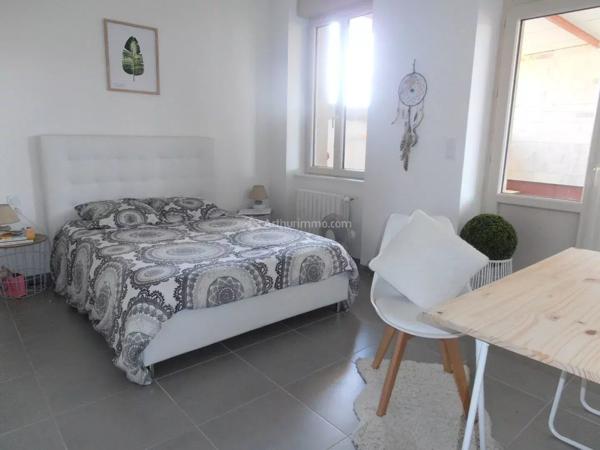 Location                                                      Appartement
                        
                     3 pièces                      70 m2                     à Gaillac
