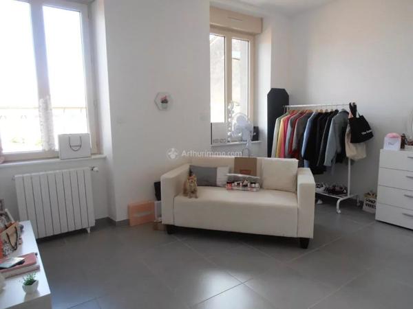 Location                                                      Appartement
                        
                     3 pièces                      70 m2                     à Gaillac