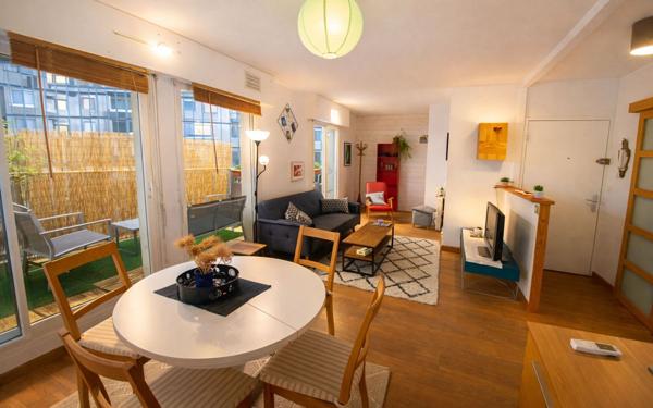 Appartement à vendre    3 pièces • 60,90 m2 Bordeaux