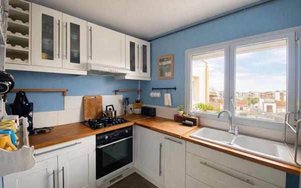 Appartement à vendre    3 pièces • 60,90 m2 Bordeaux