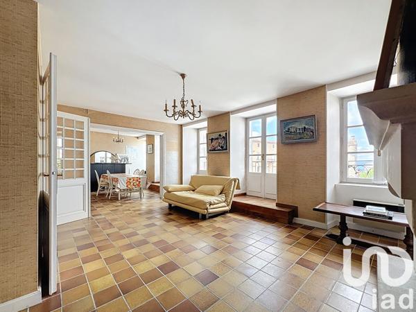 Immeuble à vendre 228 m² Pradelles