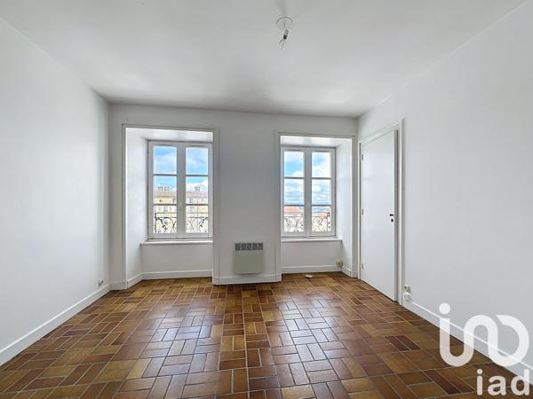 Immeuble à vendre 228 m² Pradelles