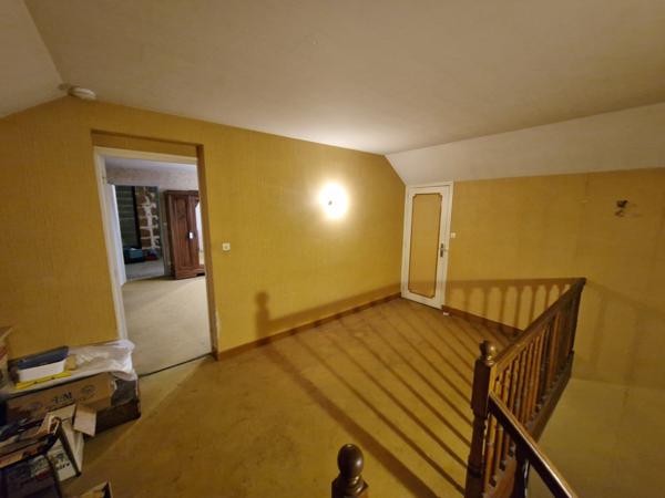 Ensemble de 2 MAISONS MITOYENNES sur SOUS-SOL sur TERRAIN de 4207m²