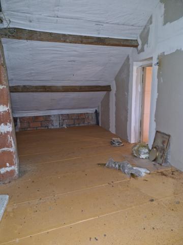 Ensemble de 2 MAISONS MITOYENNES sur SOUS-SOL sur TERRAIN de 4207m²