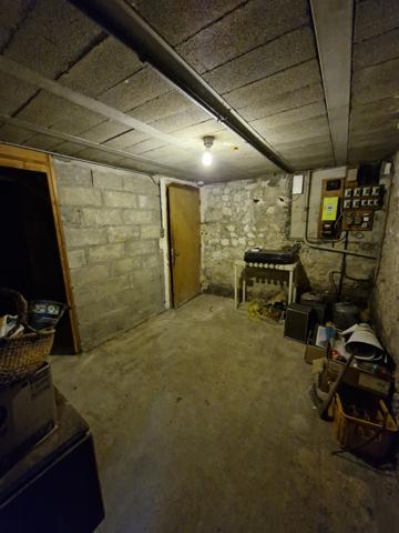 Ensemble de 2 MAISONS MITOYENNES sur SOUS-SOL sur TERRAIN de 4207m²