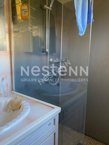 Charmante maison atypique avec grange à Saint-Estèphe, proche de l'étang au calme