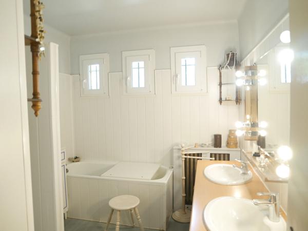 Villa T7 145 m² dont ( 28 m² d'annexe aménagée en studio) sur parcelle de terrain d'env 1100 m²