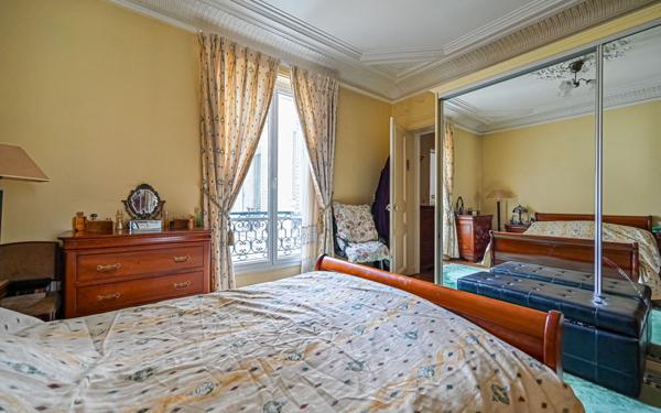 Appartement à vendre    4 pièces • 96,54 m2 Saint-Mandé