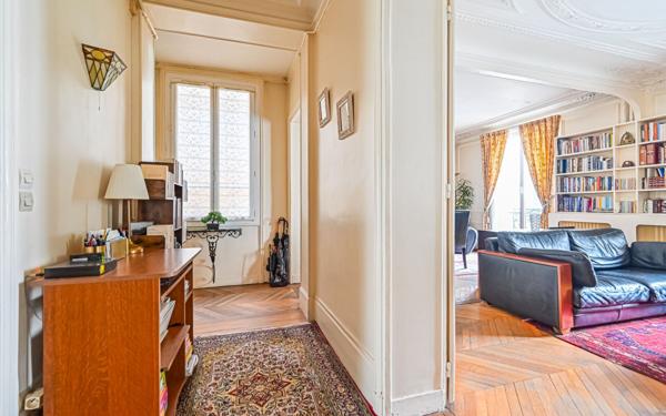 Appartement à vendre    4 pièces • 96,54 m2 Saint-Mandé