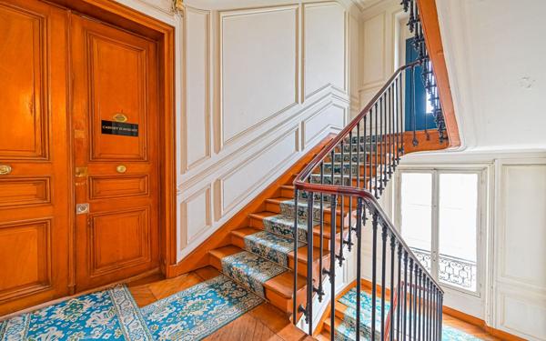 Appartement à vendre    4 pièces • 96,54 m2 Saint-Mandé