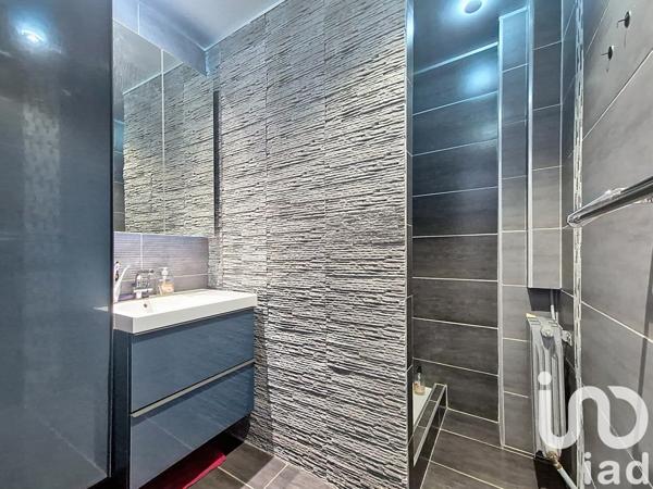 Apartment for sale 3 rooms 64 m² Marseille 6