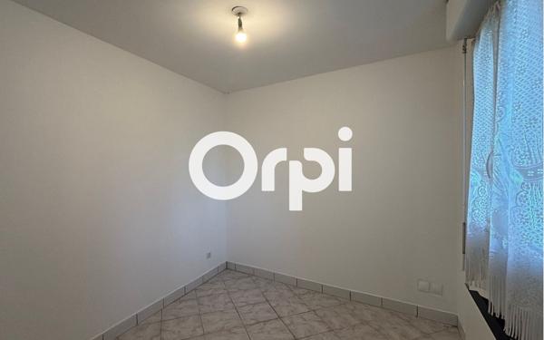Appartement à louer    2 pièces • 21,72 m2 Trappes