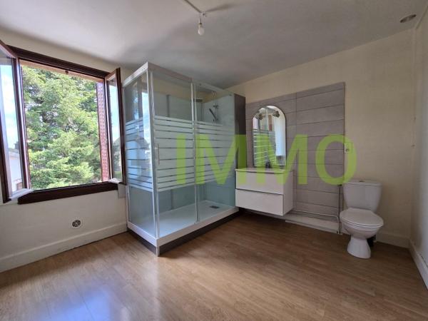 Vente / Immeuble à Saint-Rémy-sur-Durolle (63550)