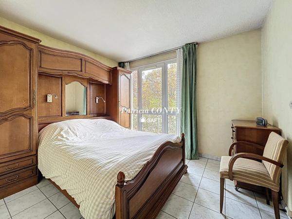 5 pièces à 2 pas du métro et des commerces