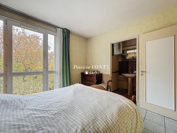 5 pièces à 2 pas du métro et des commerces