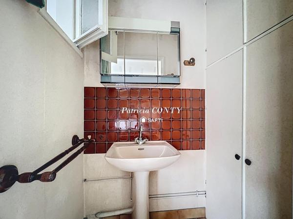 5 pièces à 2 pas du métro et des commerces