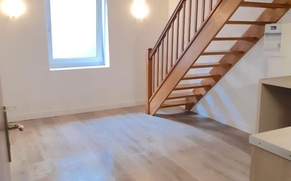 Appartement à louer    2 pièces • 27,15 m2 Guilherand-Granges